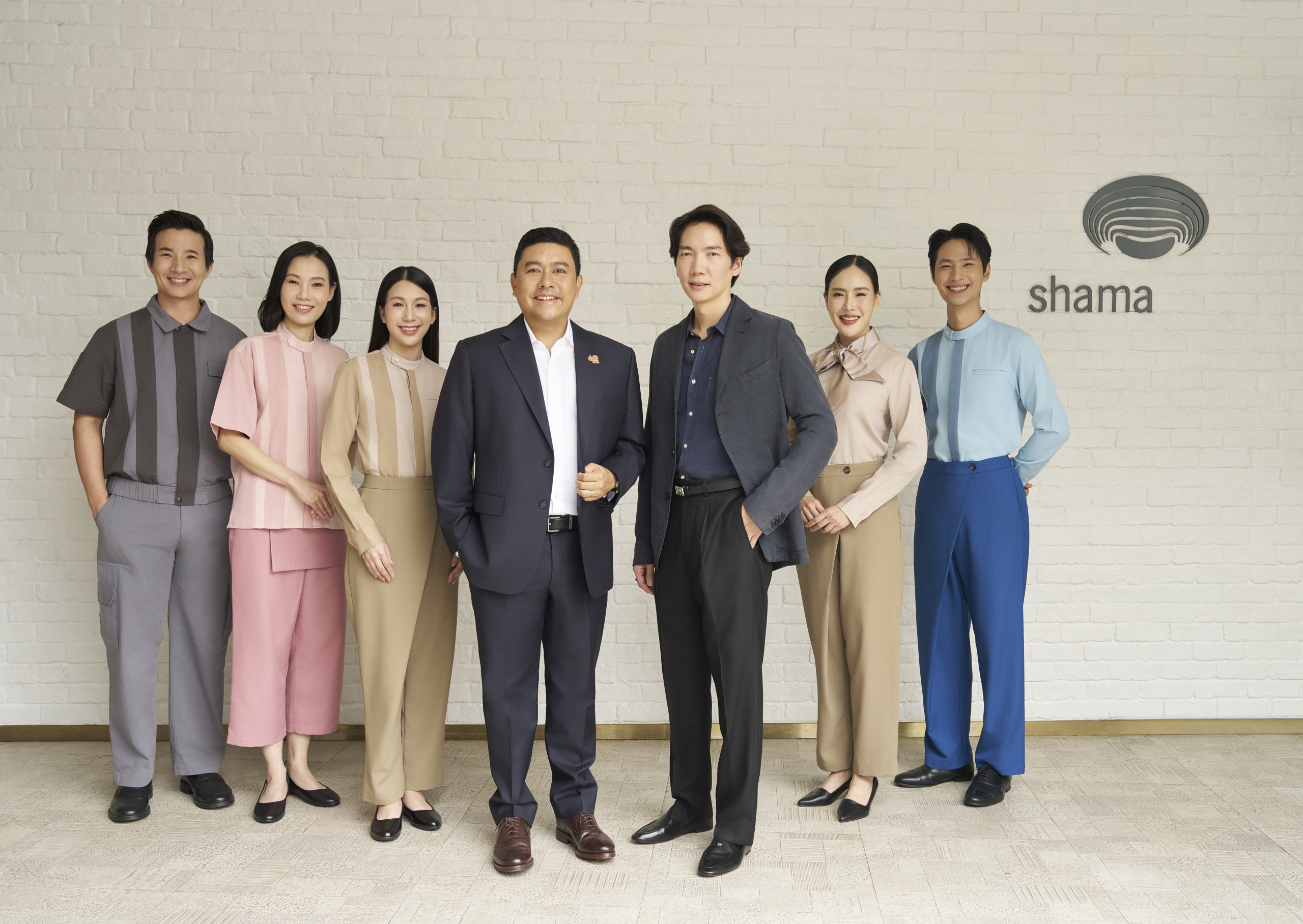 ออนิกซ์ ฮอสพิทาลิตี้ กรุ๊ป ผสาน Fashion เข้ากับ Hospitality ดึง “เกรฮาวด์ ออริจินัล” ถ่ายทอด “Joy of Living” ของชามาผ่านยูนิฟอร์มใหม่ที่ออกแบบเพื่อทั้งสไตล์และการใช้งานจริง